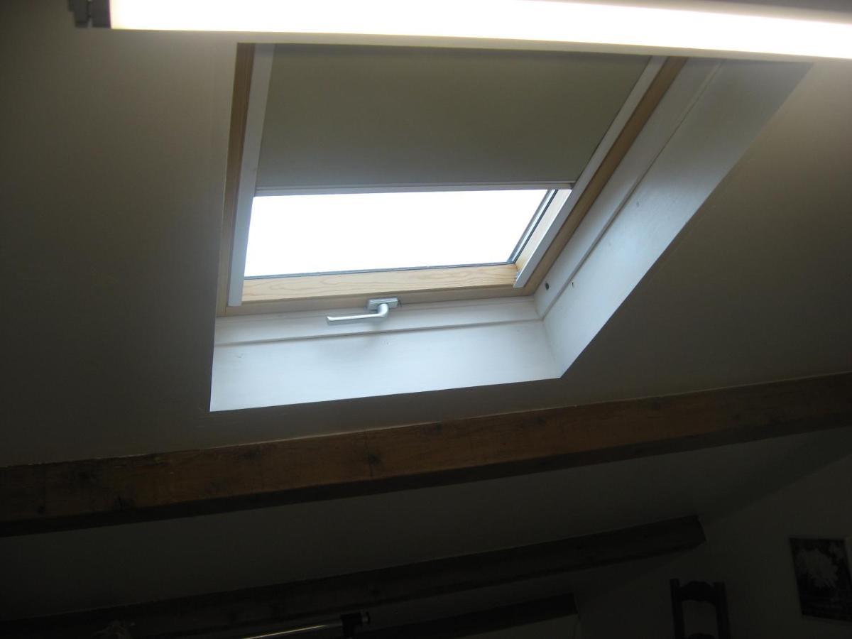 شقة T 2 Avec Velux Sous Les Combes De 34 M2 لا لوند-ليه-مور المظهر الخارجي الصورة