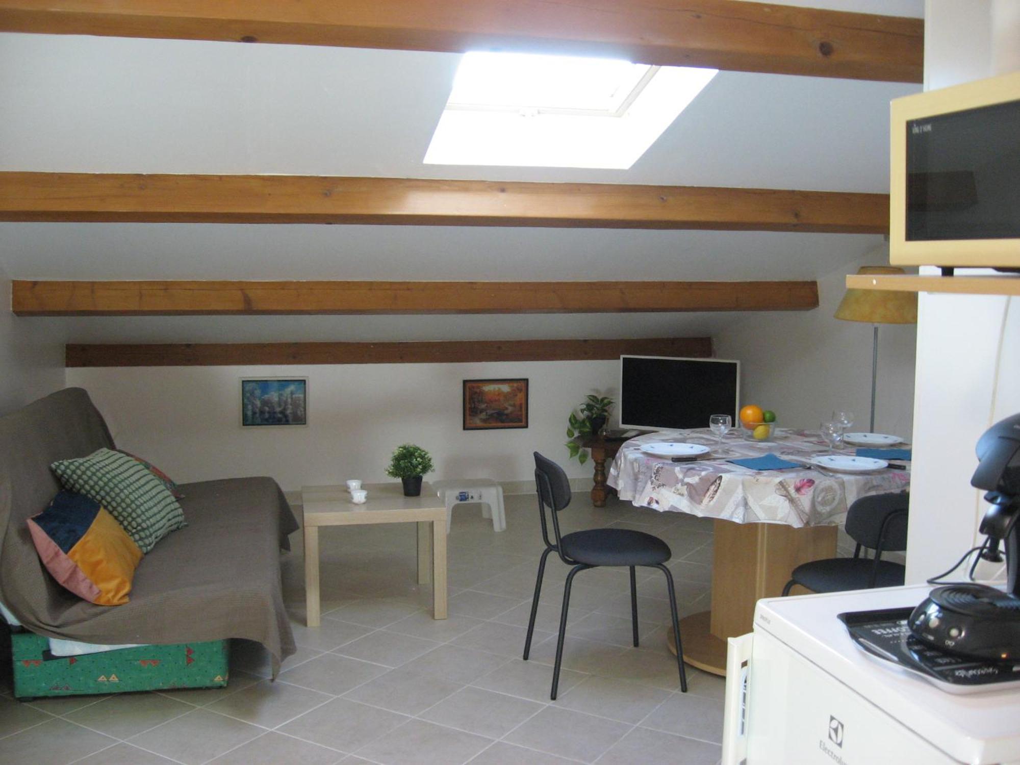 شقة T 2 Avec Velux Sous Les Combes De 34 M2 لا لوند-ليه-مور المظهر الخارجي الصورة